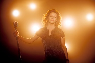 Martina McBride cropped
