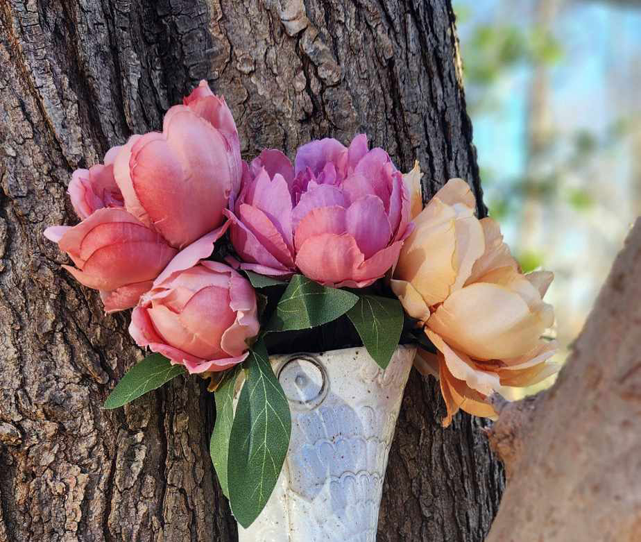floarl wall vase pottery class roses in tree hart square